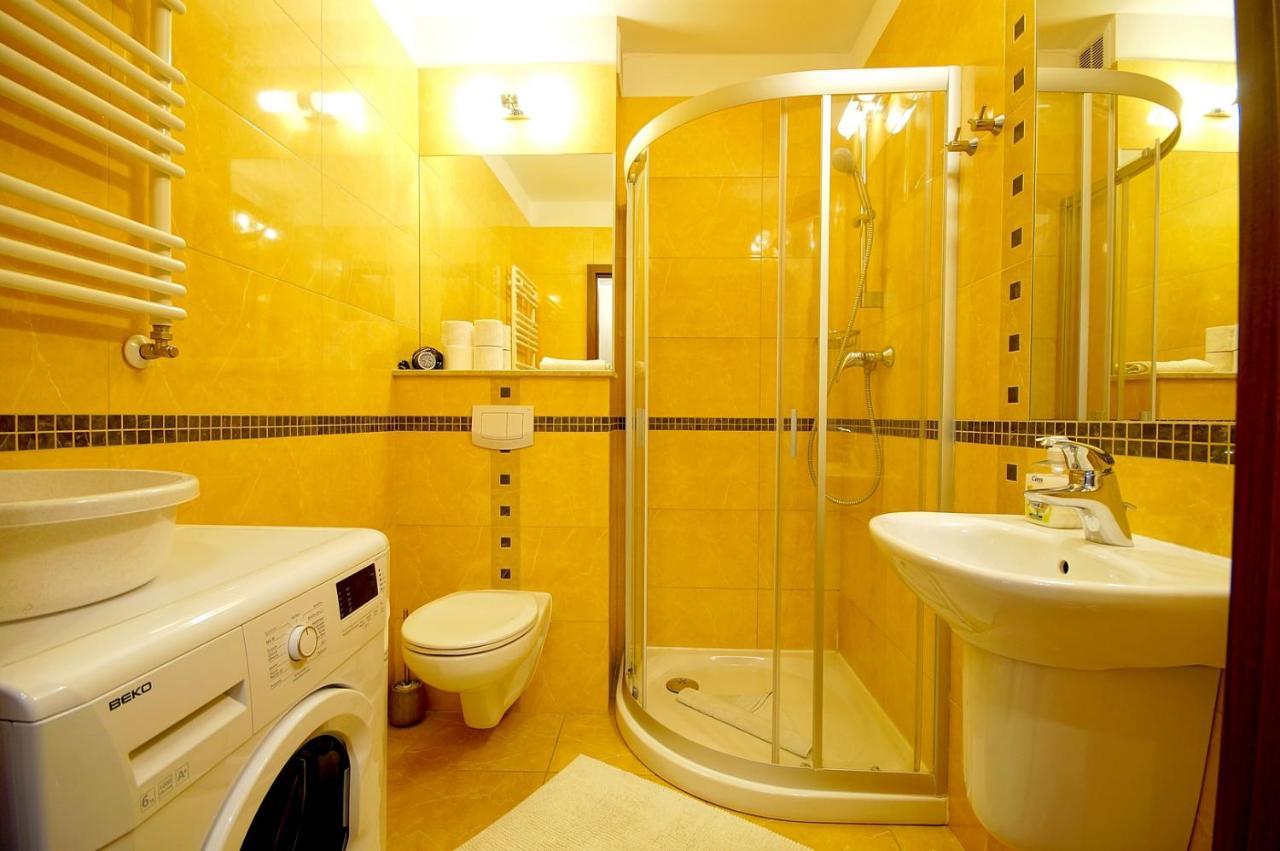 Apartament Zdrojowy Park Apartment ชวีโนวิชแจ ภายนอก รูปภาพ