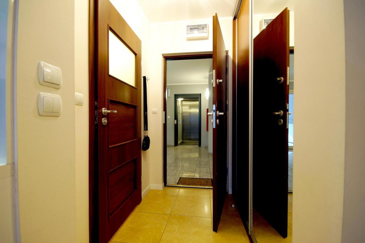 Apartament Zdrojowy Park Apartment ชวีโนวิชแจ ภายนอก รูปภาพ